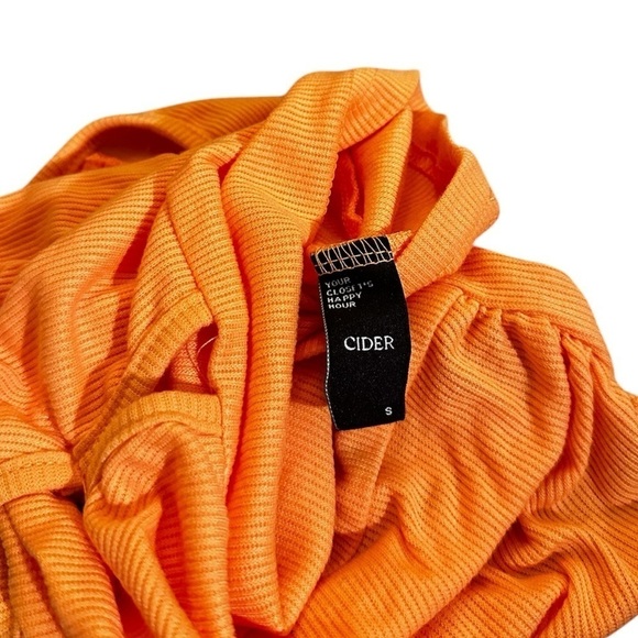 Cider Asymmetrical Halter Cutout Crop Top Women’s size Small (4) Neon Orange - Picture 9 of 12